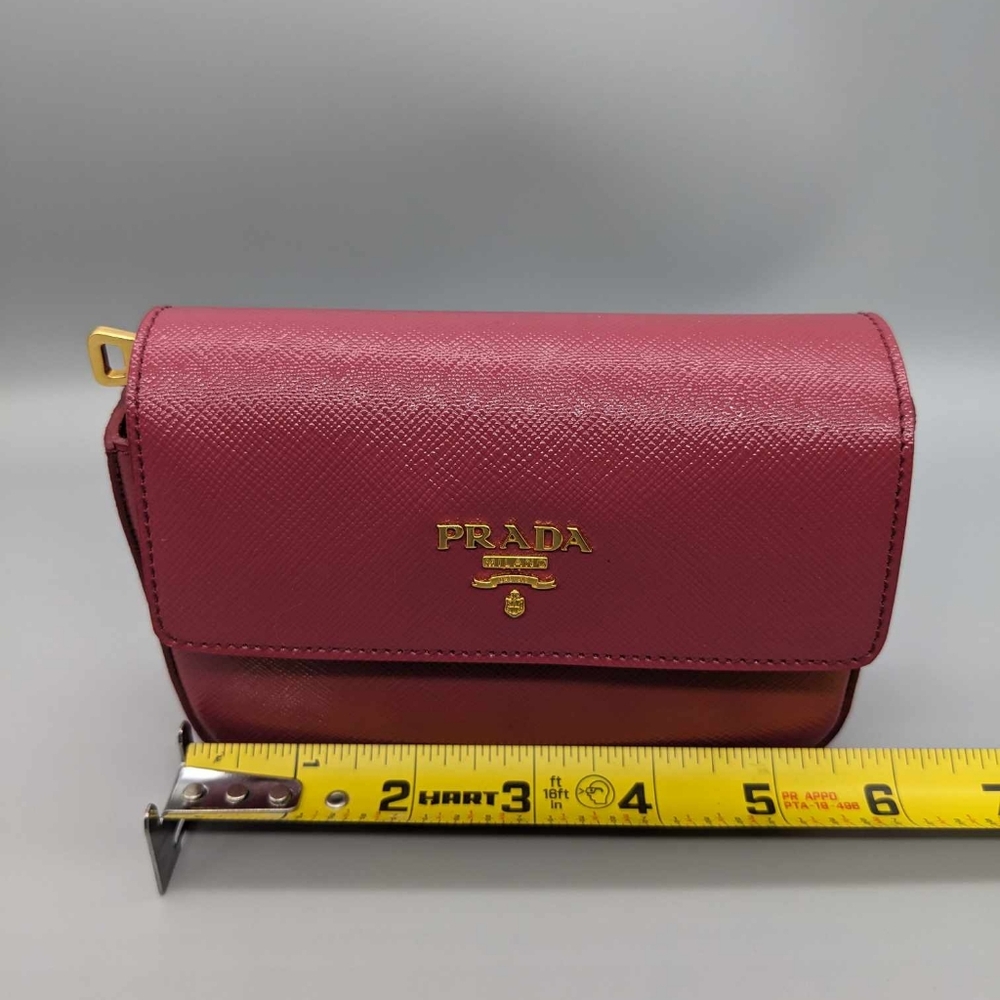 Prada - Picture 10 of 12